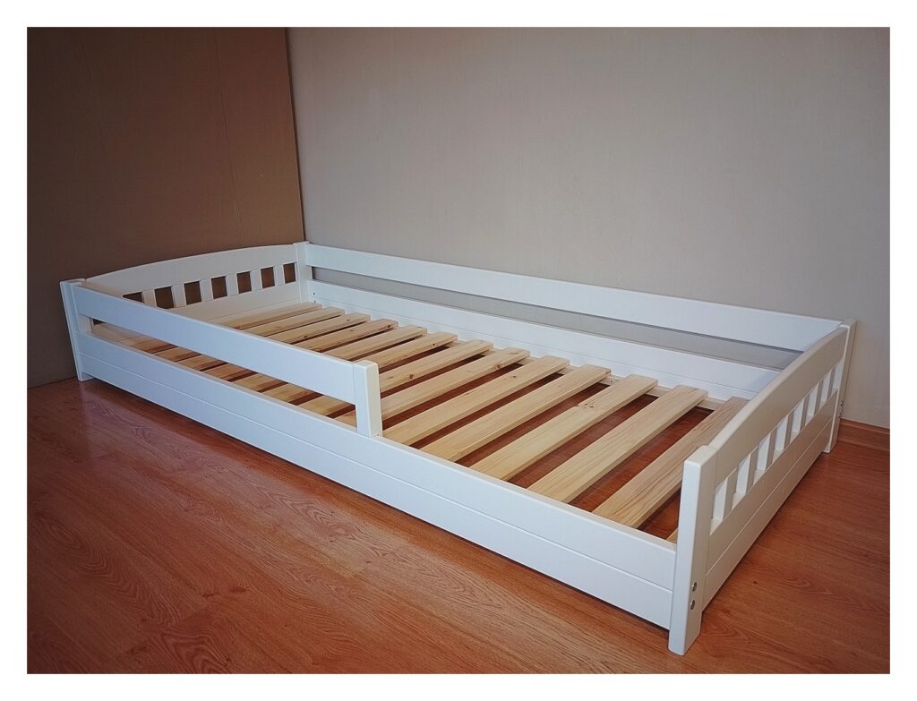 Põrandavoodi lapsele,
Madratsile 90x200 cm,
Lastele madal voodi,
Tugev, turvaline,
Himmex